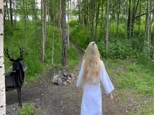 Sexo arriesgado al aire libre con rubia caliente en la red de pescado