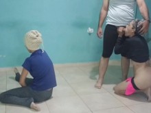 Follada en la casa familiar, hermanastras pervertidas: porno 100% español.