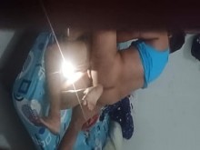 áspero follado por mi toro mientras mi cornudo espera su turno afuera de la habitación y luego él también me crea cruel