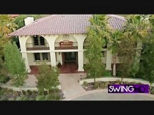 Los swingers maduros están muy emocionados de tener la fiesta más popular