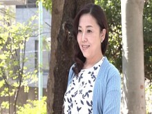 Primera foto de un documental de cincuenta y tantos documentales Nakagishi Kazumi