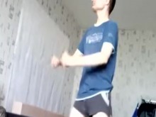 ¡Nuevo baile! Fucked Fuck !!! El regreso del bailarín es una torre y su guisante tembloroso