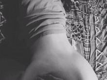 ¡El estudiante de primer año de BubbleButt College recibe un grueso creampie y un culo abofeteado mientras se mantiene presionado y lleno!