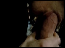 Día de la joroba Parte 1/2. Real pareja sexo casero. Milf Hotwife monta la polla y chupa el juguete sexual.