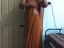 Desi Indio Horny Tamil Telugu Kannada Malayalam Hindi Hindi Hingling esposa con sari vanitha que muestra grandes tetas y tetas de coño afeitado tetas duras