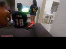 Tuve sexo con el amigo de mi marido por una apuesta, me puse cachonda e hice DP con los dos