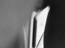 Me follé a la esposa de mi amigo mientras él corría hacia el paquete.