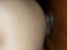 Espiando a mi hermanastra follando ella misma, está tan jodidamente caliente