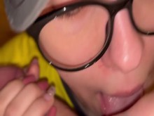 Mamada descuidada con leche????????????????????