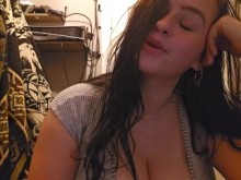 Dejar que mi mejor amigo me vea follar en FaceTime