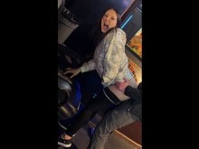 Esposa Follada en el Bar Marido Relojes y Segundos Descuidados Cornudo