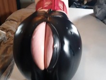 Lamidor de esperma extranjero rocía mis tapas de metal