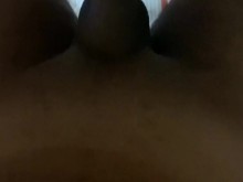 MORENA CULONA DANDO UNOS SENTONES SOBRE MI VERGA Y MAMANDO COMO PERRA