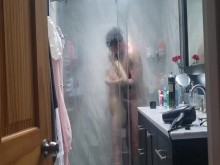 Pareja real sexo casero en la ducha. SWINGERS DE ESPOSA CALIENTE MILF. Sexo erótico sensual.