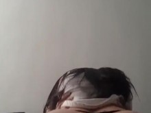 Dándole su dosis de polla por la mañana