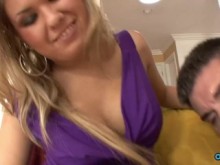 La india se esfuerza por complacer a una pervertida pareja caucásica en un cornudo