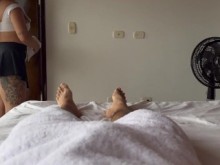 Cogiendo a mi madrastra mientras mi papá no está, historia completa