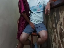 Me encanta follarme a mi hijastro, su polla es más grande que la de mi marido, si supiera lo que hice.