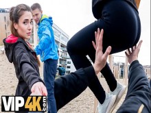 VIP4K. Trotar terminó siendo un sexo caliente con un extraño y un novio que le puso los cuernos.