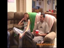 Tener una orgía de swingers bisexuales, parte 1