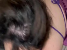 Mi toro me golpeó tan bien que lo aparté un poco, pero luego empezó a golpearme tan fuerte.